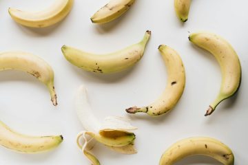 Banan – ile energii dostarcza ten popularny owoc?